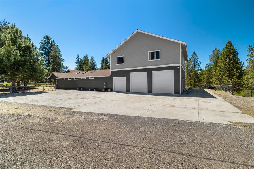 More Photos Of 53345 Riverview Dr, La Pine Multifamily For Sale