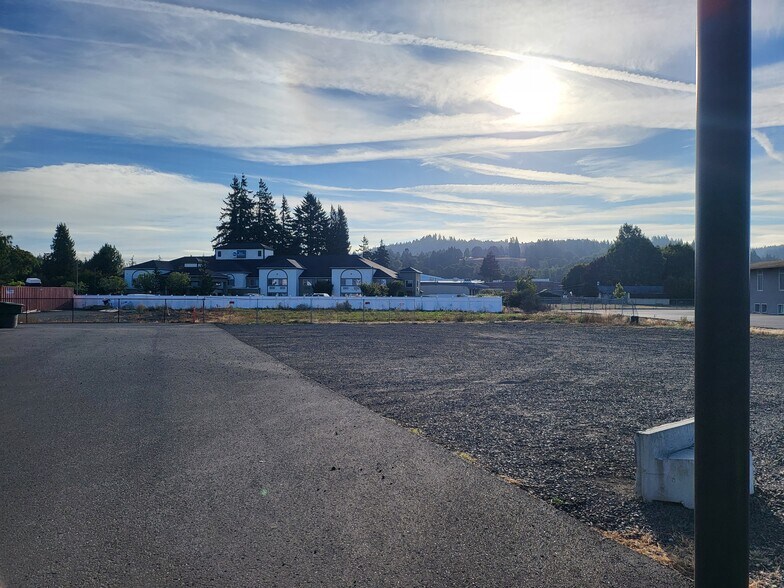 More Photos Of 1350 Atlantic Ave, Woodland Land For Lease