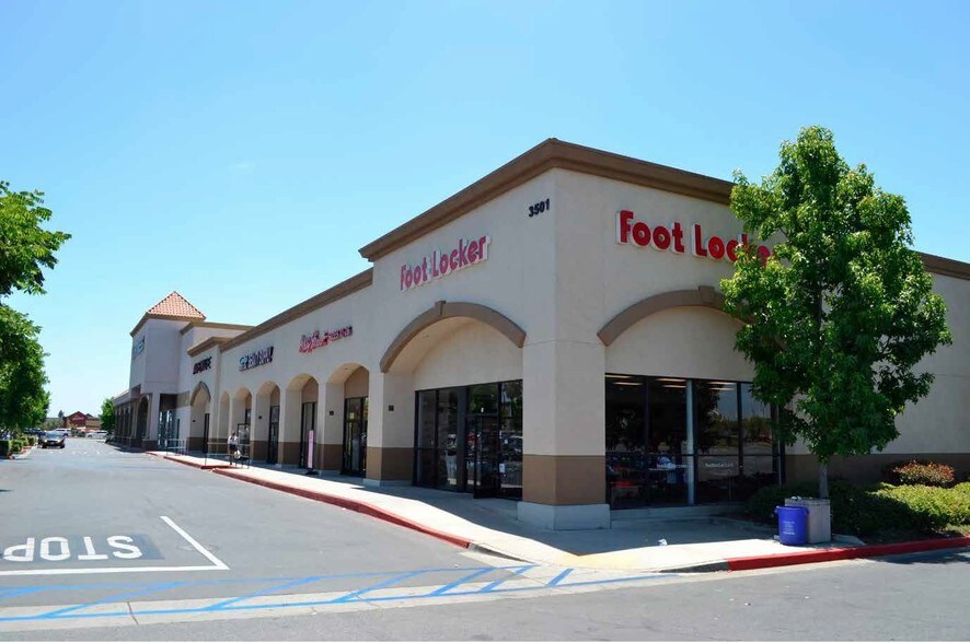 Primary Photo Of 3363-3531 W Century Blvd, Inglewood Unknown For Lease