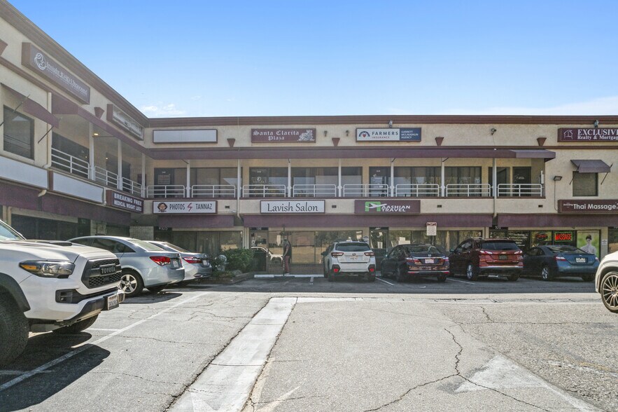 More Photos Of 23942-23945 Lyons Ave, Santa Clarita Storefront Retail Office For Lease