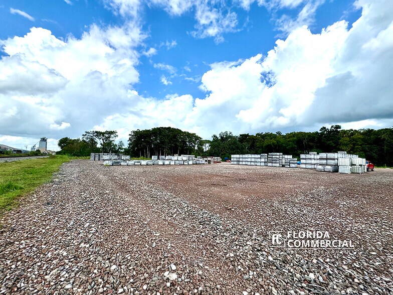 More Photos Of 9th St, Okeechobee Land For Lease