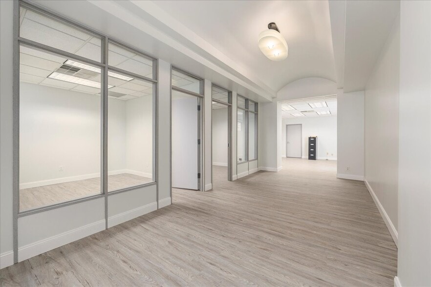 More Photos Of 360 Delaware Ave, Buffalo Office For Lease