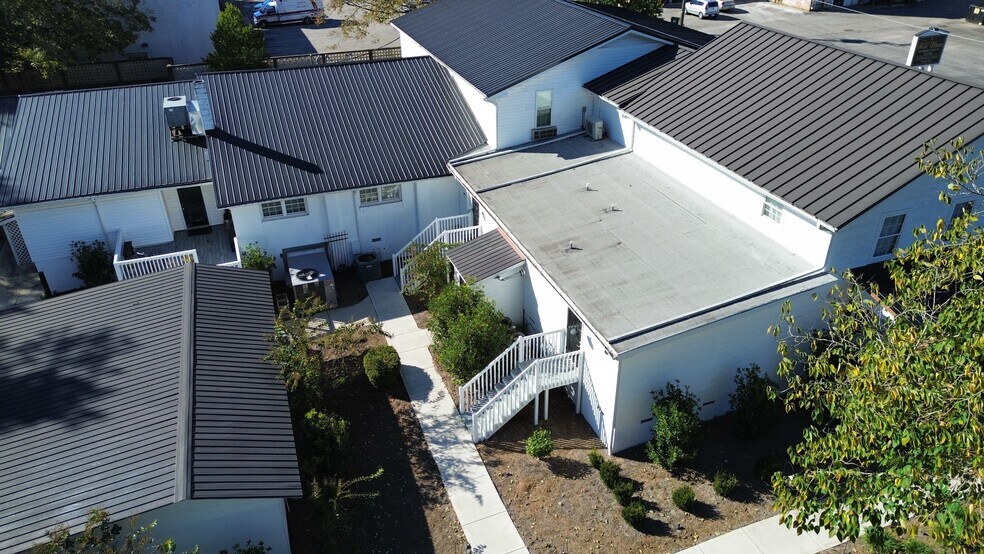 More Photos Of 102 Live Oak St, Tabor City Restaurant For Sale