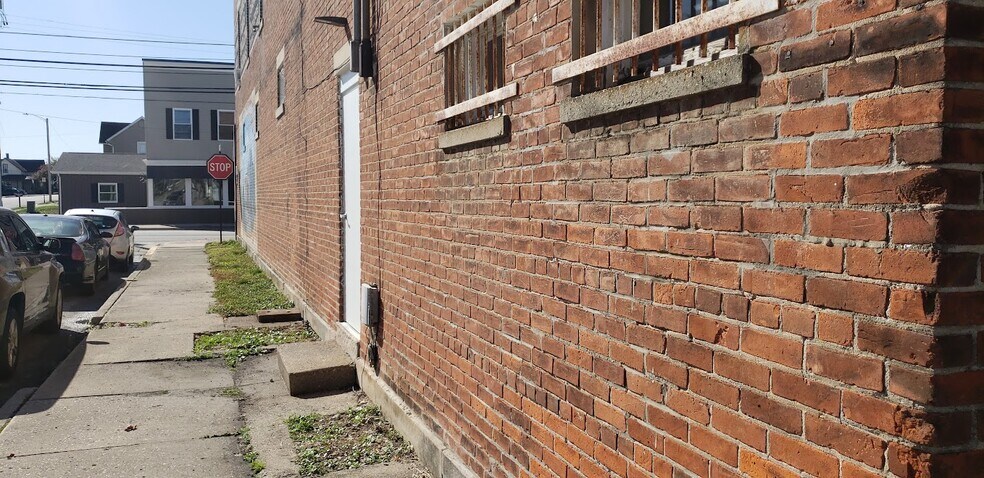 More Photos Of 204 State Street, Botkins Storefront Retail Residential For Lease