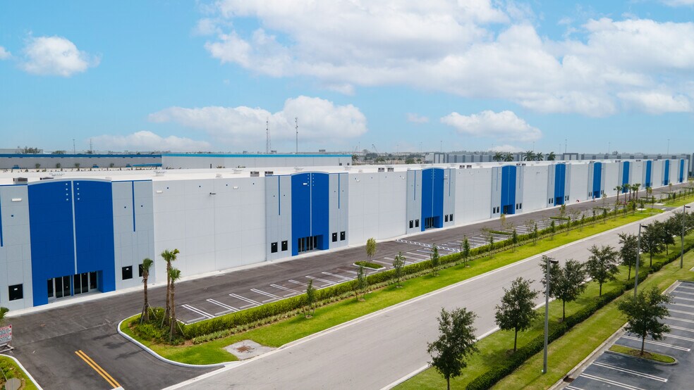 Primary Photo Of 10900 NW 146th St, Hialeah Gardens Warehouse For Lease