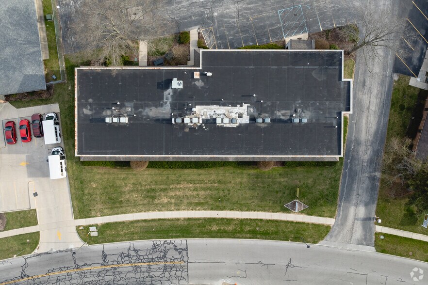 More Photos Of 1575-1579 Henthorne Dr, Maumee Office For Sale