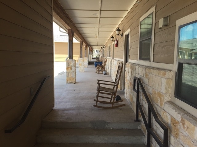 More Photos Of 301 W State Highway 72, Kenedy Hotel For Sale