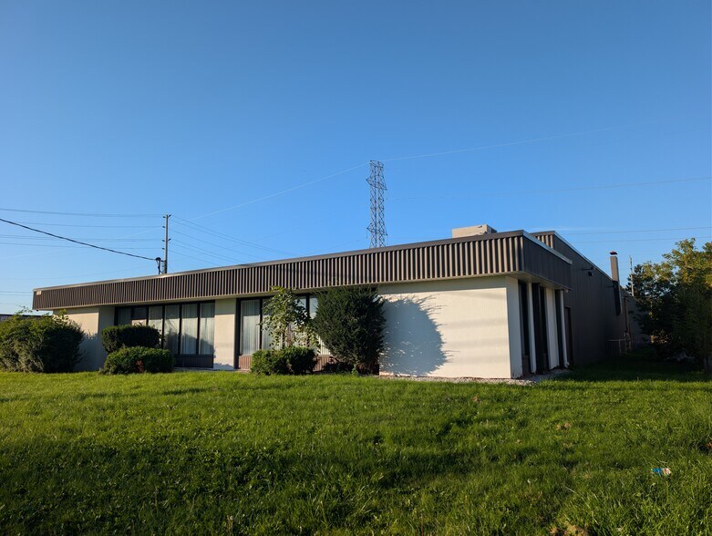 More Photos Of 3110 Wharton Way, Mississauga Warehouse For Sale