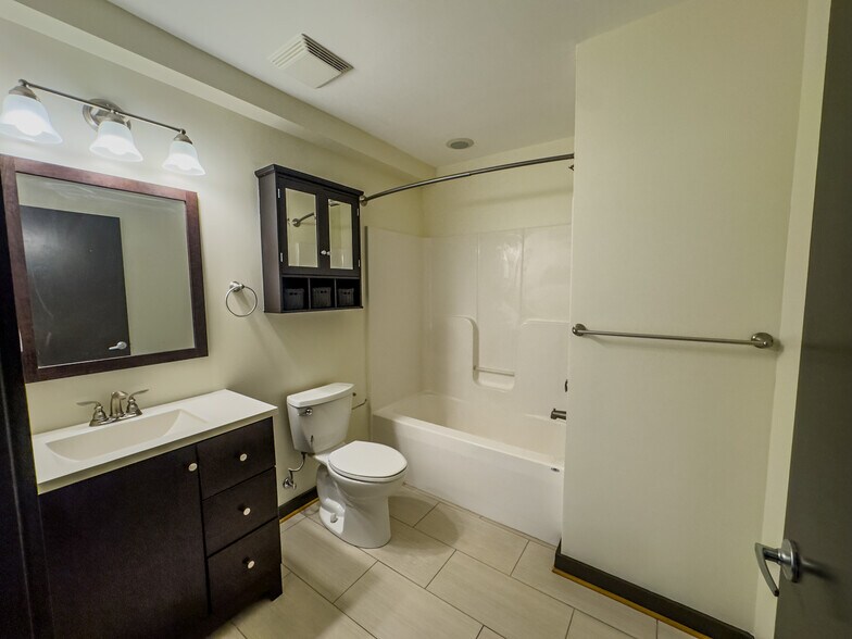 More Photos Of 110 Campbell Ave SW, Roanoke Apartments For Sale