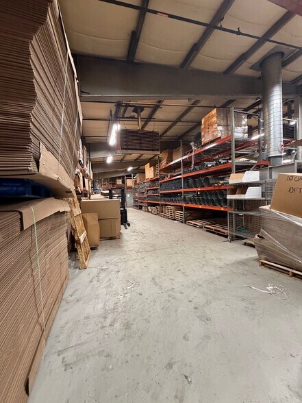 More Photos Of 5 Lunar Dr, Woodbridge Warehouse For Lease