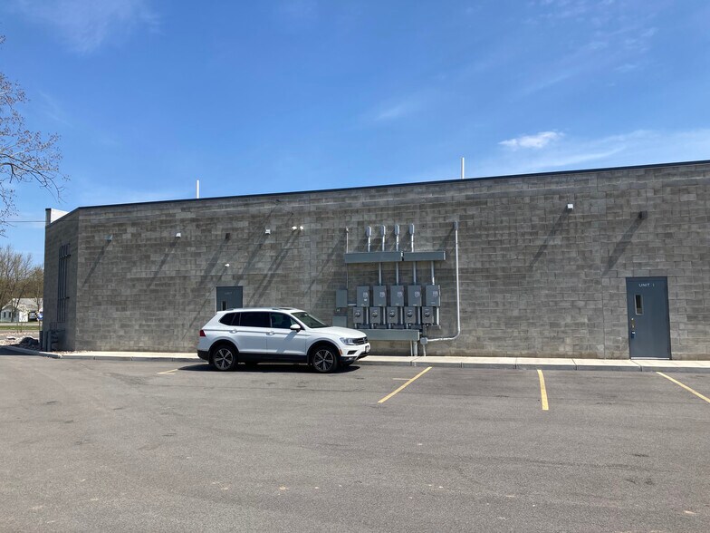 More Photos Of 1780 Grand Island Blvd, Grand Island Storefront Retail Office For Lease