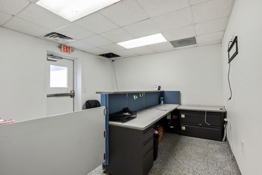 More Photos Of 29055 SW 107th Ave, Homestead Warehouse For Lease