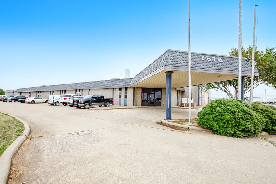 More Photos Of 7576 N Highway 81, Duncan Manufacturing For Sale