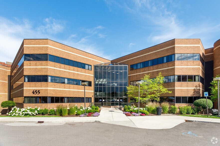 More Photos Of 455 E Eisenhower Pky, Ann Arbor Coworking Space