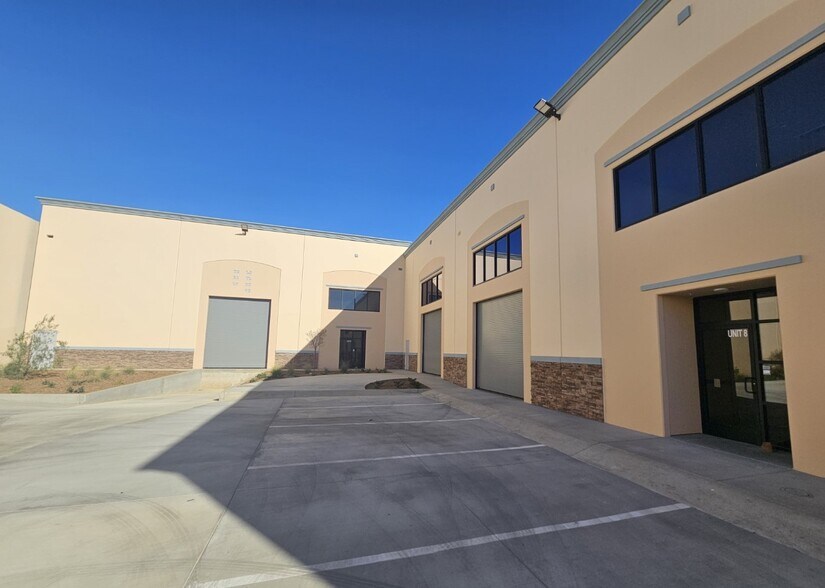 More Photos Of 1623 W San Bernardino Rd, West Covina Distribution For Sale