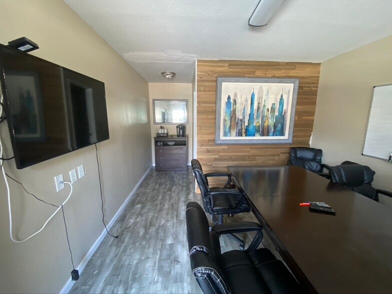 More Photos Of 4071 US 17, Richmond Hill Hotel For Sale