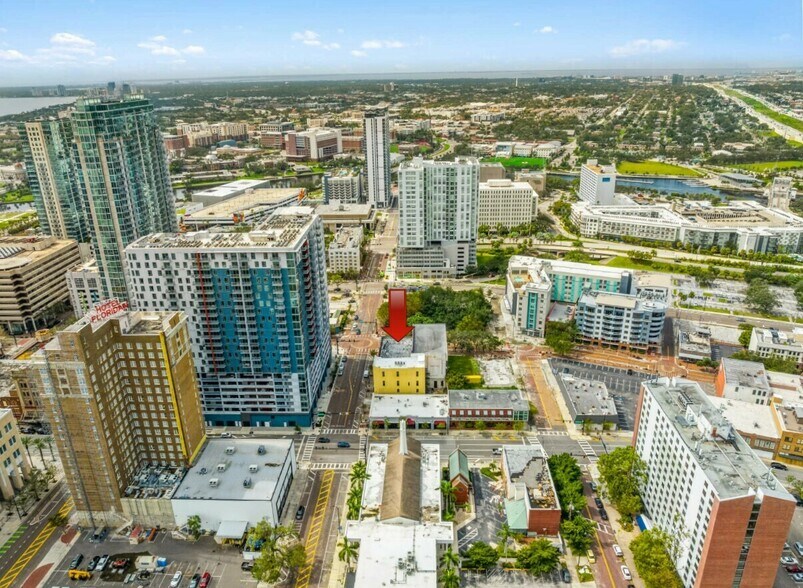 More Photos Of 1001 N Franklin St, Tampa Storefront Retail Residential For Sale