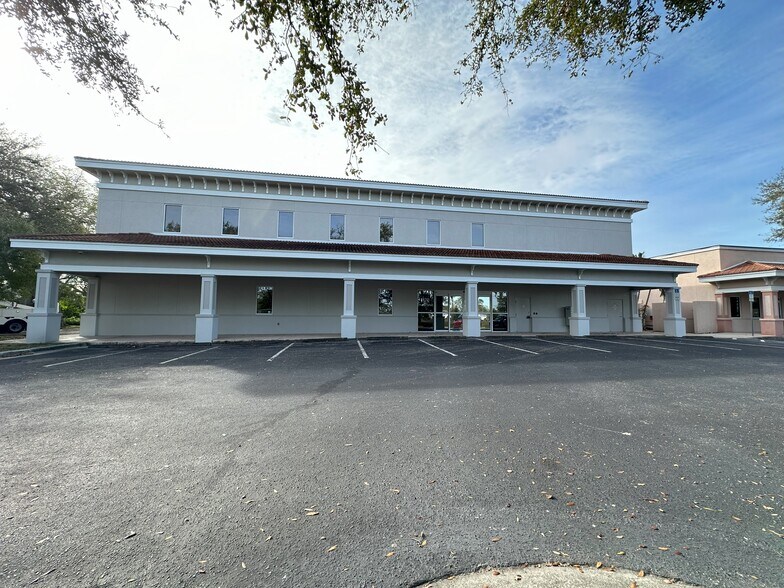 More Photos Of 4937 Clark Rd, Sarasota Medical For Sale