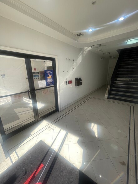 More Photos Of 180 Ferry St, Newark Storefront Retail Office For Lease