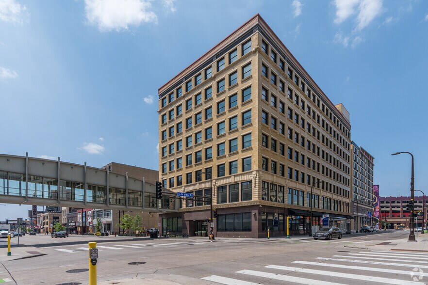 More Photos Of 800 Hennepin Ave, Minneapolis Office For Lease