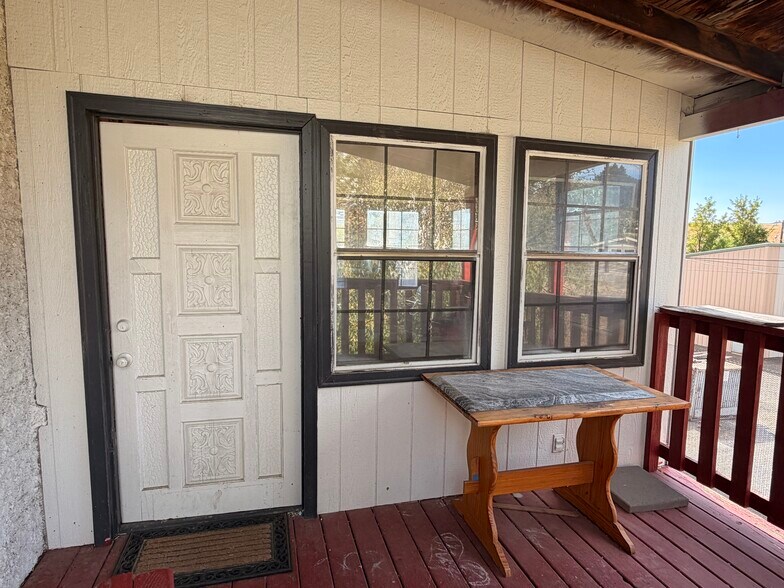 More Photos Of 1005 1st St, Moro Freestanding For Sale