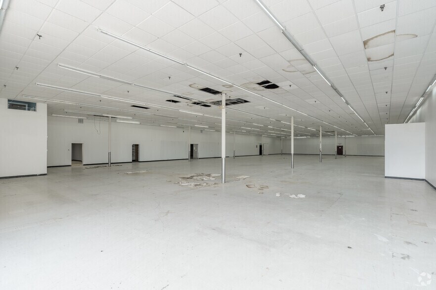 More Photos Of 233 S Broadway, Pennsville Unknown For Lease