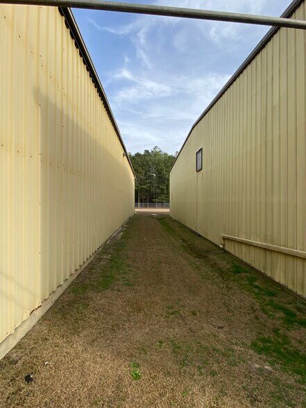 More Photos Of 21720 Martin Luther King Hwy, Maxton Industrial For Sale