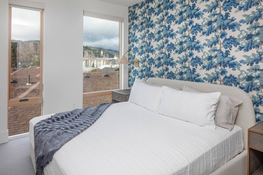 More Photos Of 1905 NW 23rd Ave, Portland Apartments For Lease