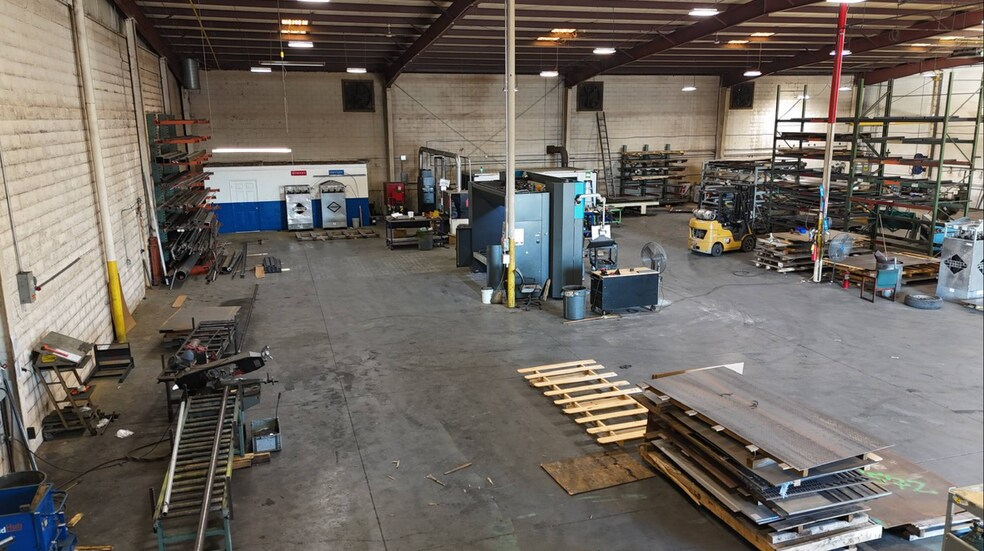 More Photos Of 3294 S Dug Gap Rd, Dalton Warehouse For Sale