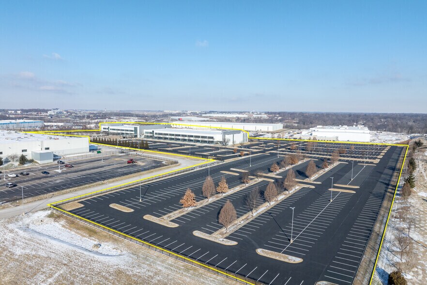 More Photos Of 4700 N Hanley Rd, Berkeley Office For Lease