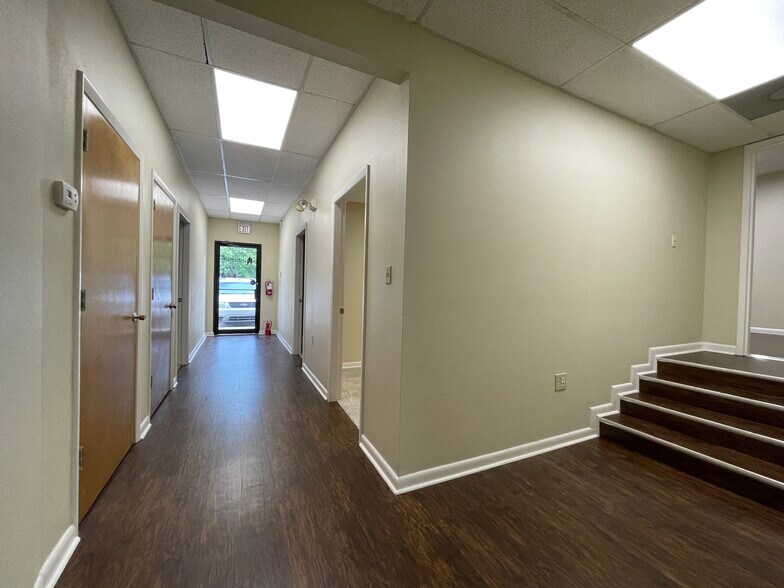 More Photos Of 3715 NW 97th Blvd, Gainesville Office For Sale