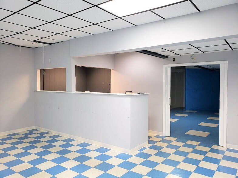 More Photos Of 6701 Beach Blvd, Jacksonville Freestanding For Lease