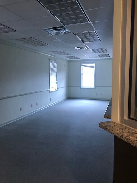More Photos Of 316 W Pike St, Lawrenceville Medical For Lease
