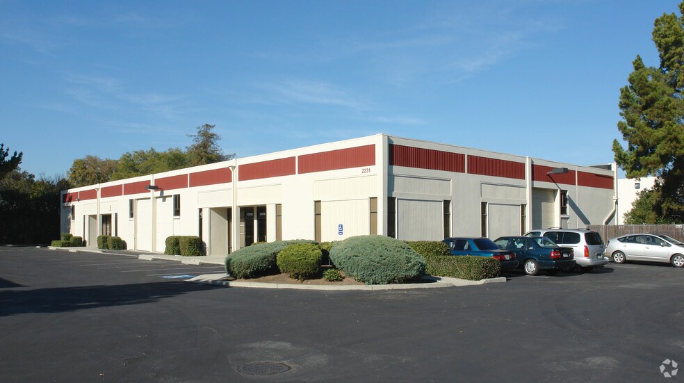 More Photos Of 2231 Fortune Dr, San Jose Warehouse For Sale