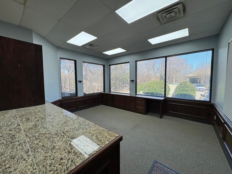More Photos Of 6220 W Virginia Pky, McKinney Medical For Lease