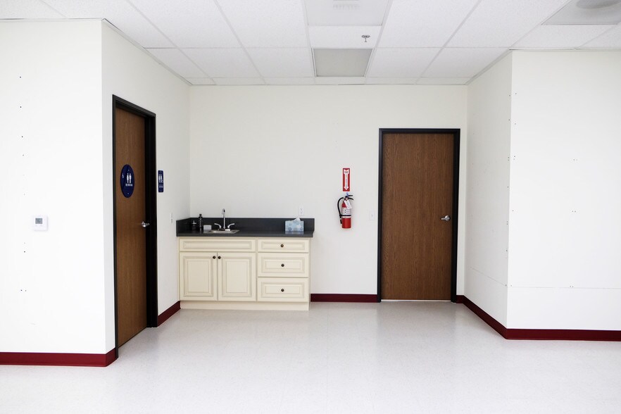 More Photos Of 9228 Rush St, South El Monte Warehouse For Lease