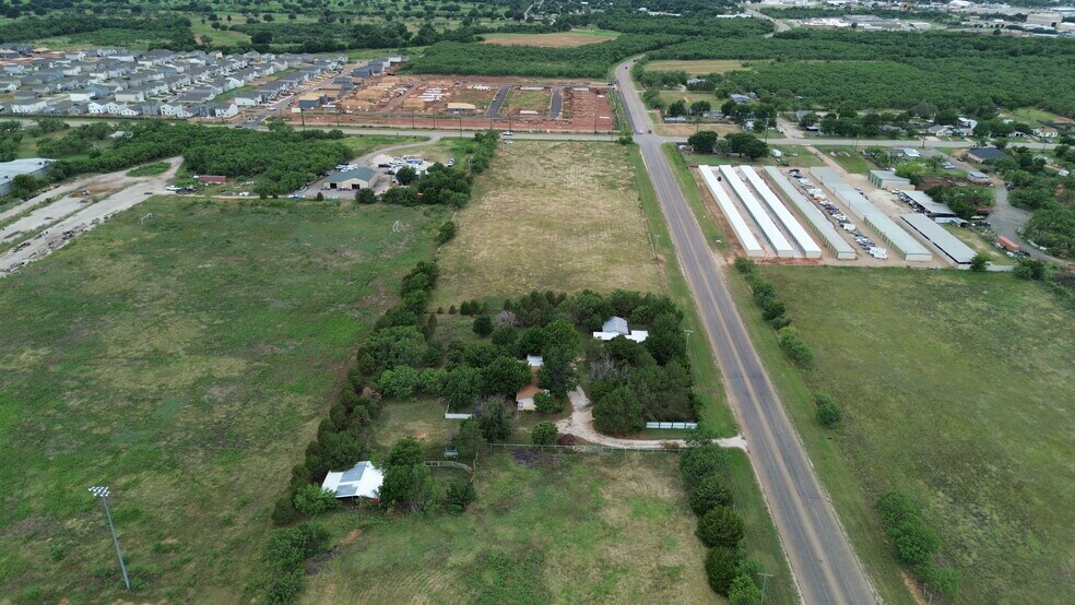 More Photos Of 225 E South 27th St, Abilene Land For Sale