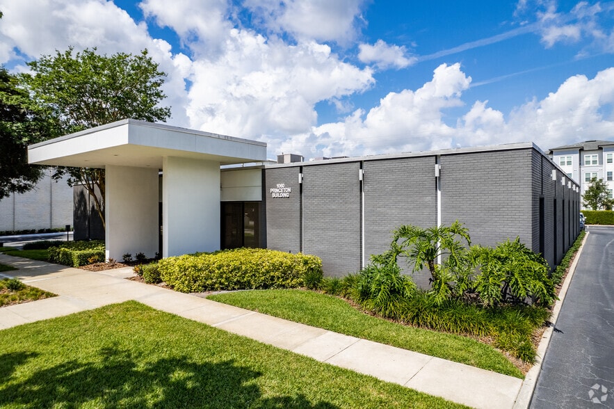 More Photos Of 3191 Maguire Blvd, Orlando Unknown For Lease