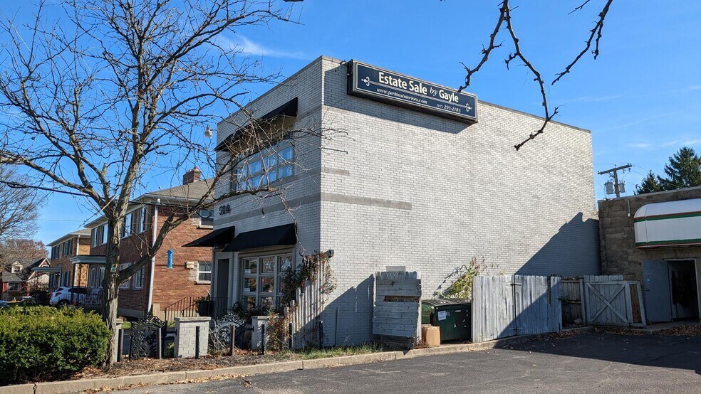 More Photos Of 504 E Dorothy Ln, Dayton Storefront Retail Residential For Sale