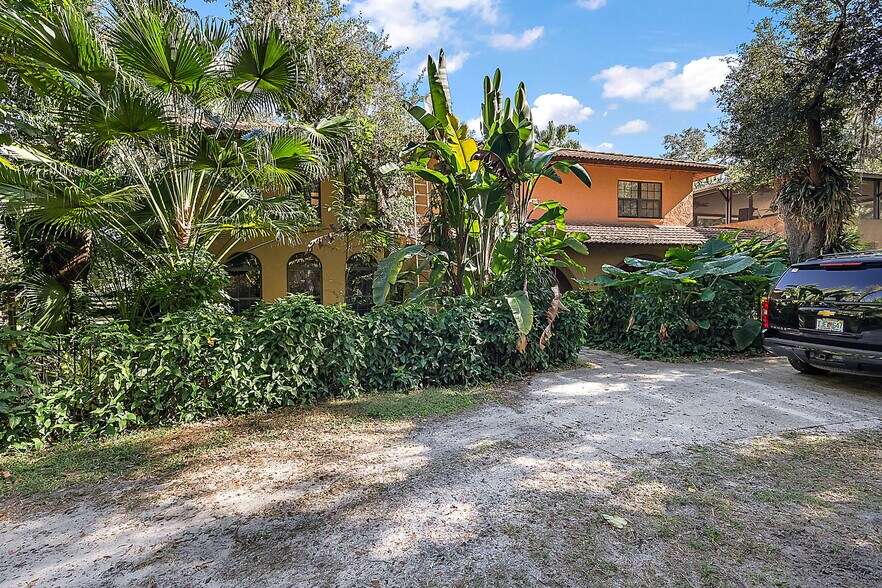 More Photos Of 27910 Debbie Rd, Okahumpka Land For Sale