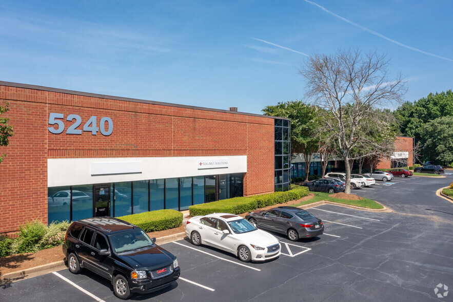 Primary Photo Of 5240 Snapfinger Park Dr, Lithonia Light Distribution For Lease