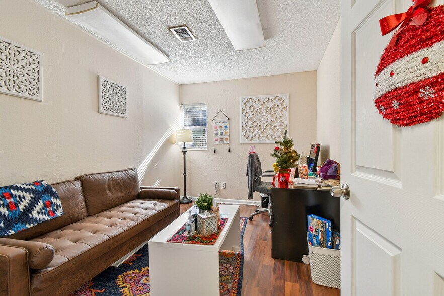 More Photos Of 108 4th Ave S, Safety Harbor Office For Sale