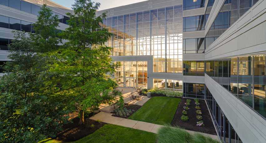 More Photos Of 8425 Woodfield Crossing Blvd, Indianapolis Office For Lease