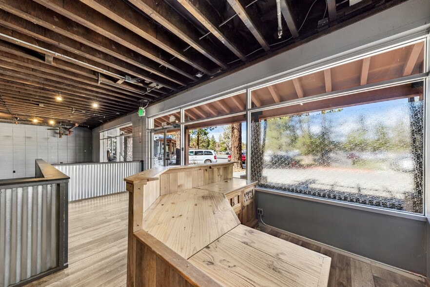 More Photos Of 2042 Lake Tahoe Blvd, South Lake Tahoe Unknown For Lease