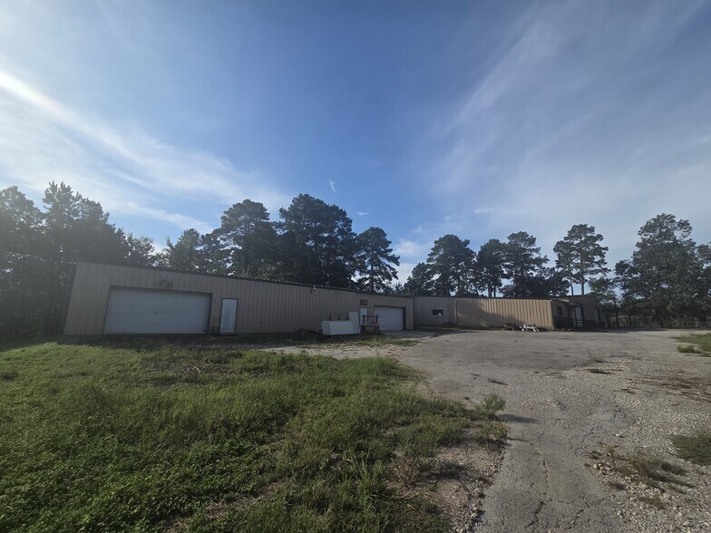 More Photos Of 2745 Interstate 45 S, New Waverly Manufacturing For Sale