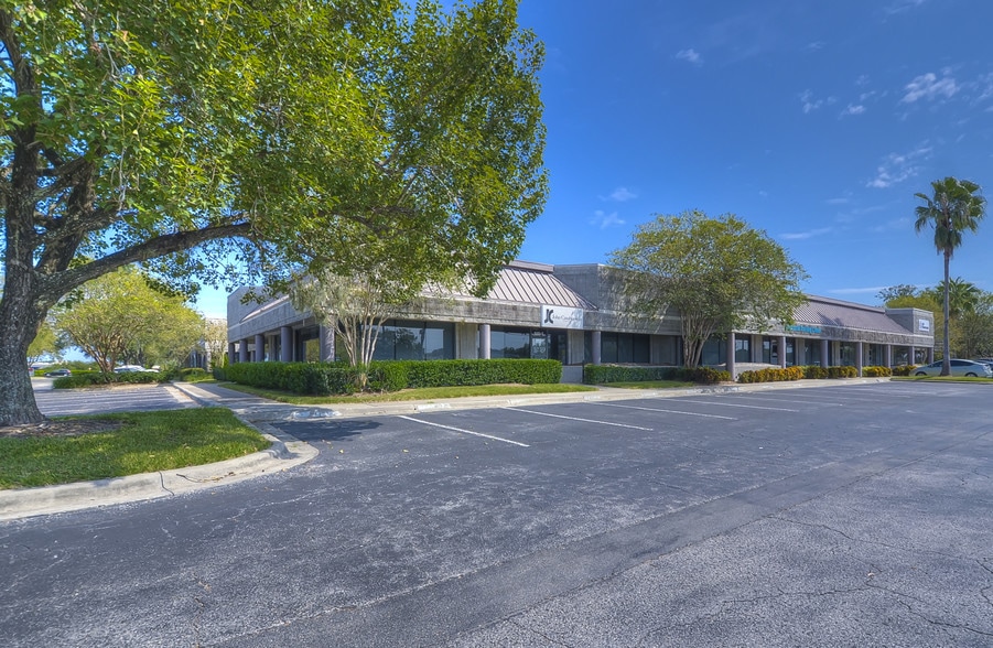 More Photos Of 8507 Benjamin Rd, Tampa Unknown For Lease