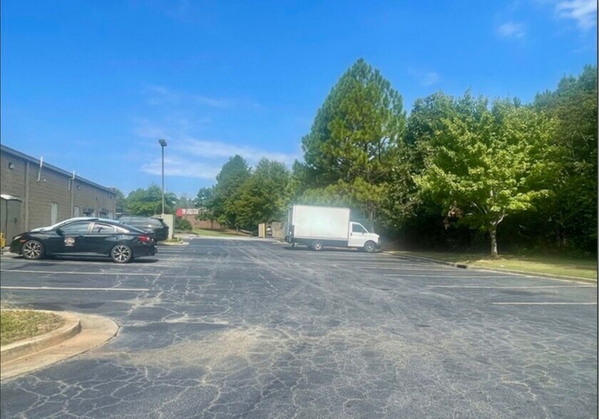 More Photos Of 5248 N Henry Blvd, Stockbridge Unknown For Lease