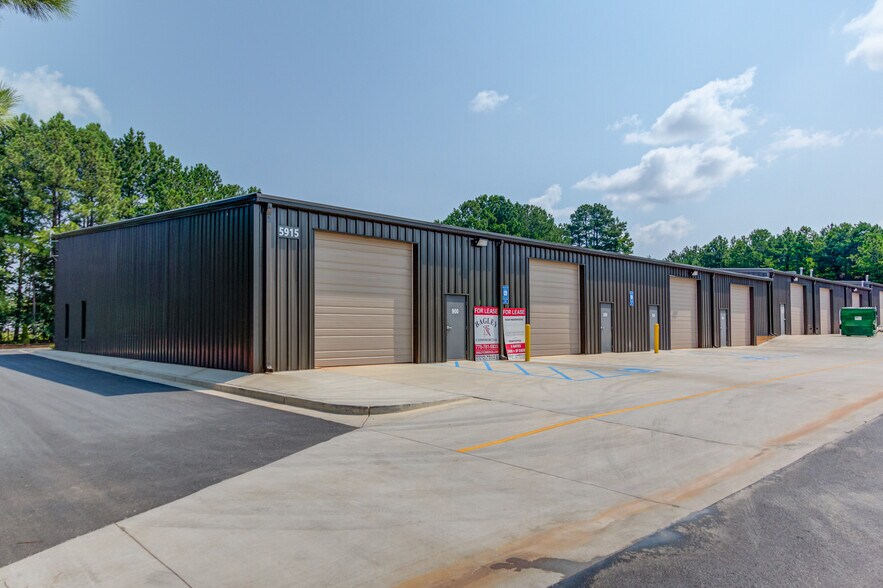 More Photos Of 5915 Steeplechase Blvd, Cumming Warehouse For Lease