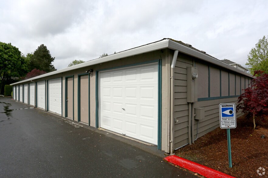 More Photos Of 805 NE Kane Dr, Gresham Apartments For Sale