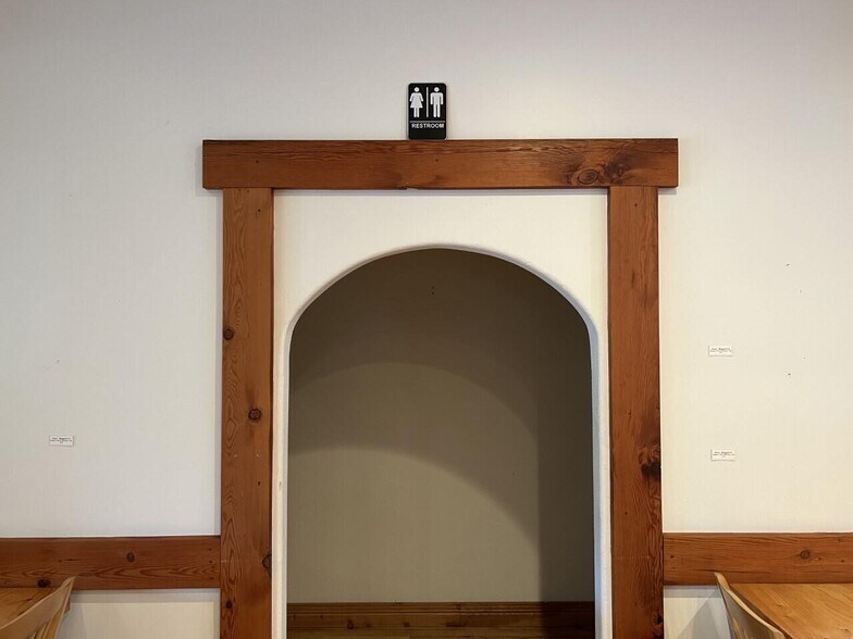 More Photos Of 281 Fernbridge Dr, Fortuna Restaurant For Sale